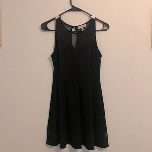 XS Black Dress Monteau